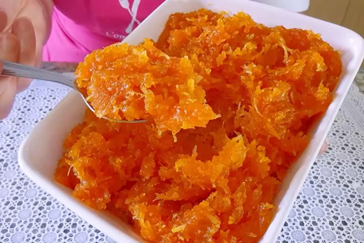 Doce de abóbora com coco cremoso, um doce caseiro tradiciona