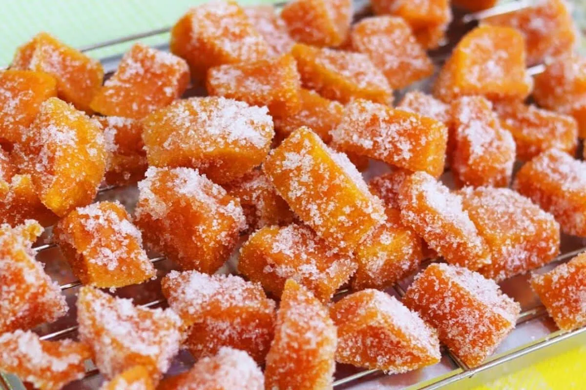 Doce de abóbora cristalizado caseiro, durinho por fora e mac