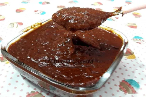 Doce de banana caseiro com 2 ingredientes: receita simples, 