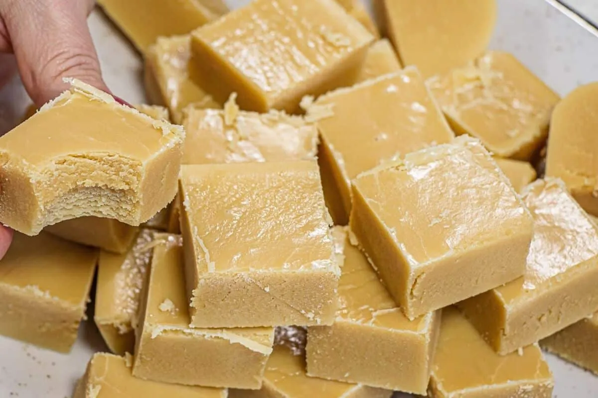 Doce de leite de corte das antigas que derrete na boca e faz