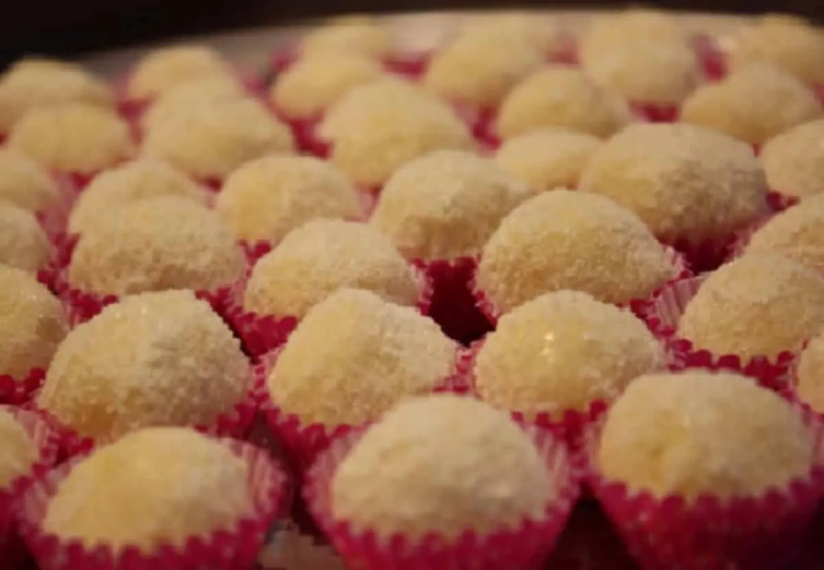 Docinho de leite em pó fit de 3 ingredientes tão fácil que a