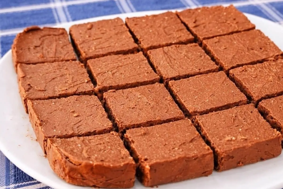 Docinho fit com apenas três ingredientes feito sem açúcar e