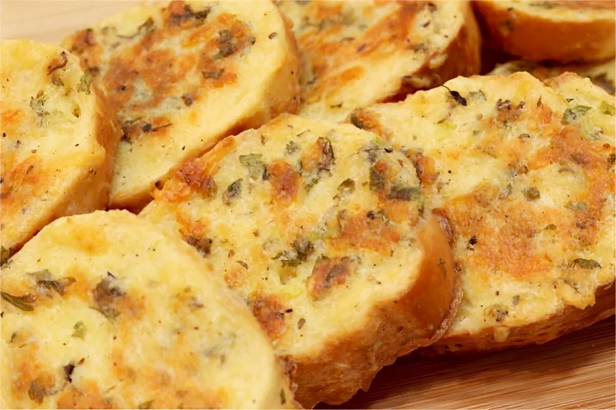 É essa receita com pão amanhecido que faço sempre e todos na