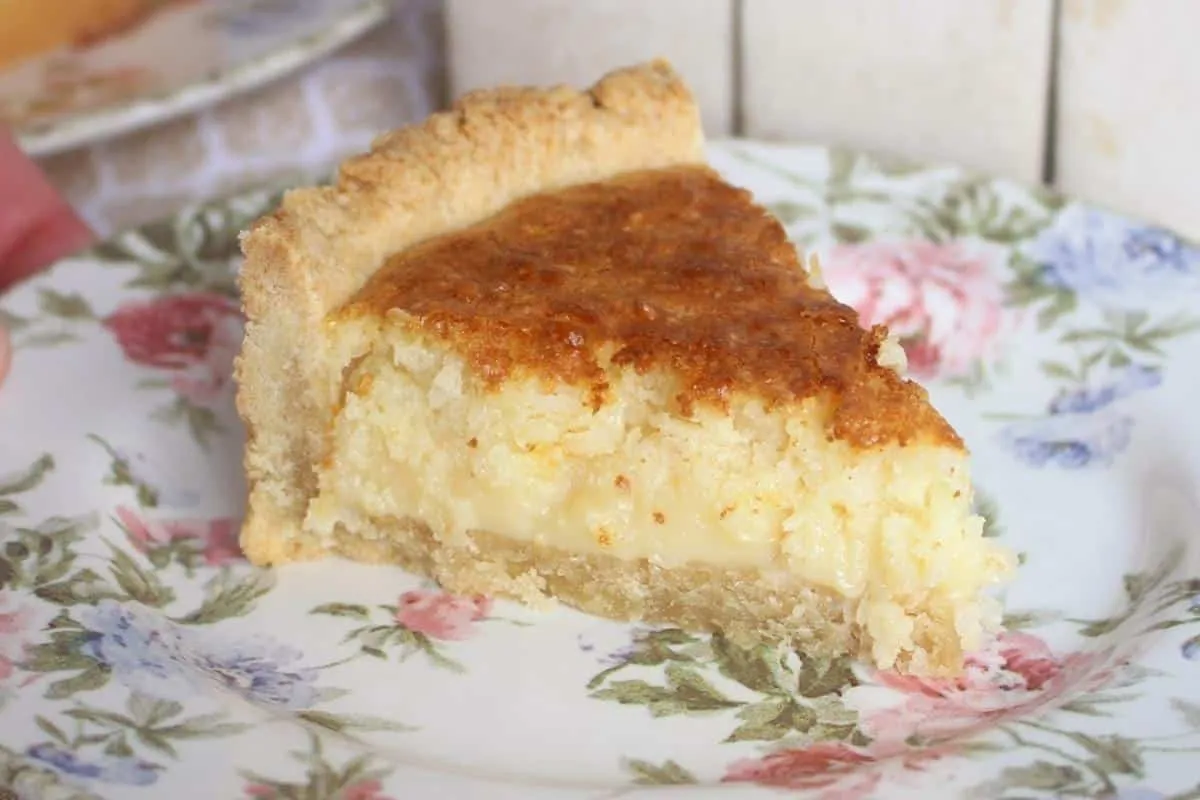 Empadão de beijinho que desmancha na boca e com certeza sua