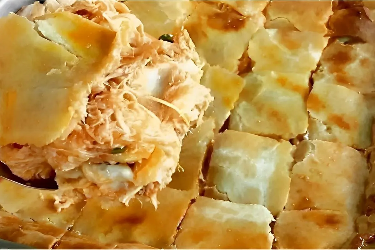 Empadão de frango com massa que desmancha na boca uma delíci