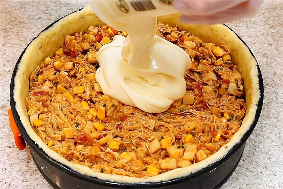 Empadão de frango sem farinha mais leve e desmancha na boca