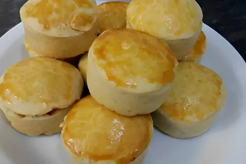 Empadinha de frango deliciosa a massa some na boca e o reche