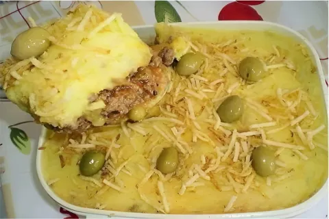 Escondidinho de carne moída com batata um prato único prátic