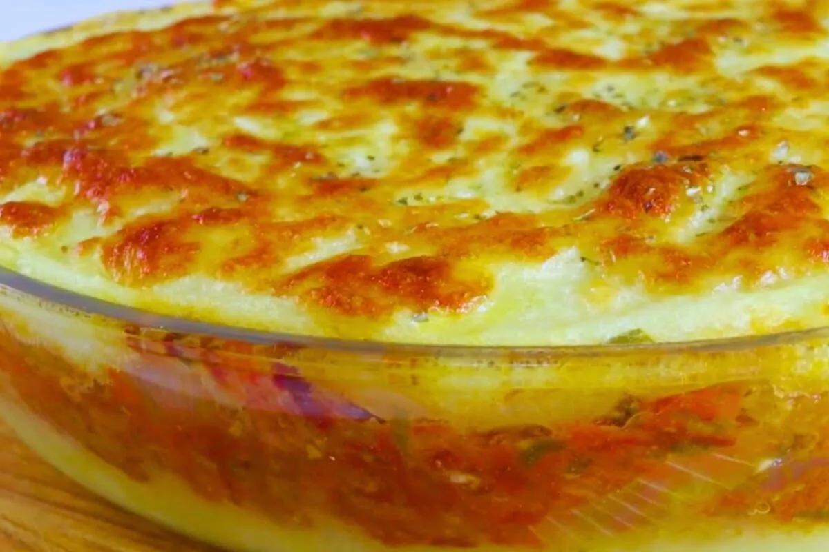 Escondidinho de carne seca com batatas: um prato tradicional