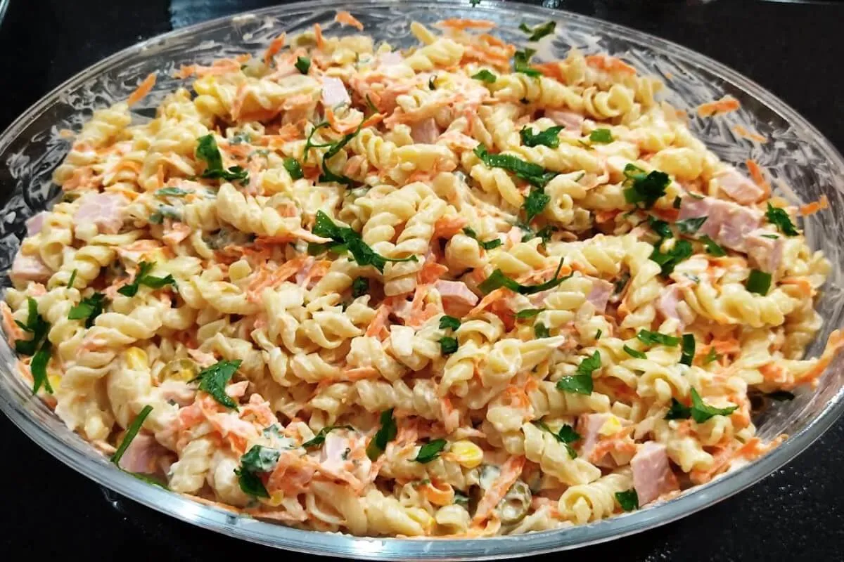 Essa macarronese completa vai ser um sucesso no seu churrasc