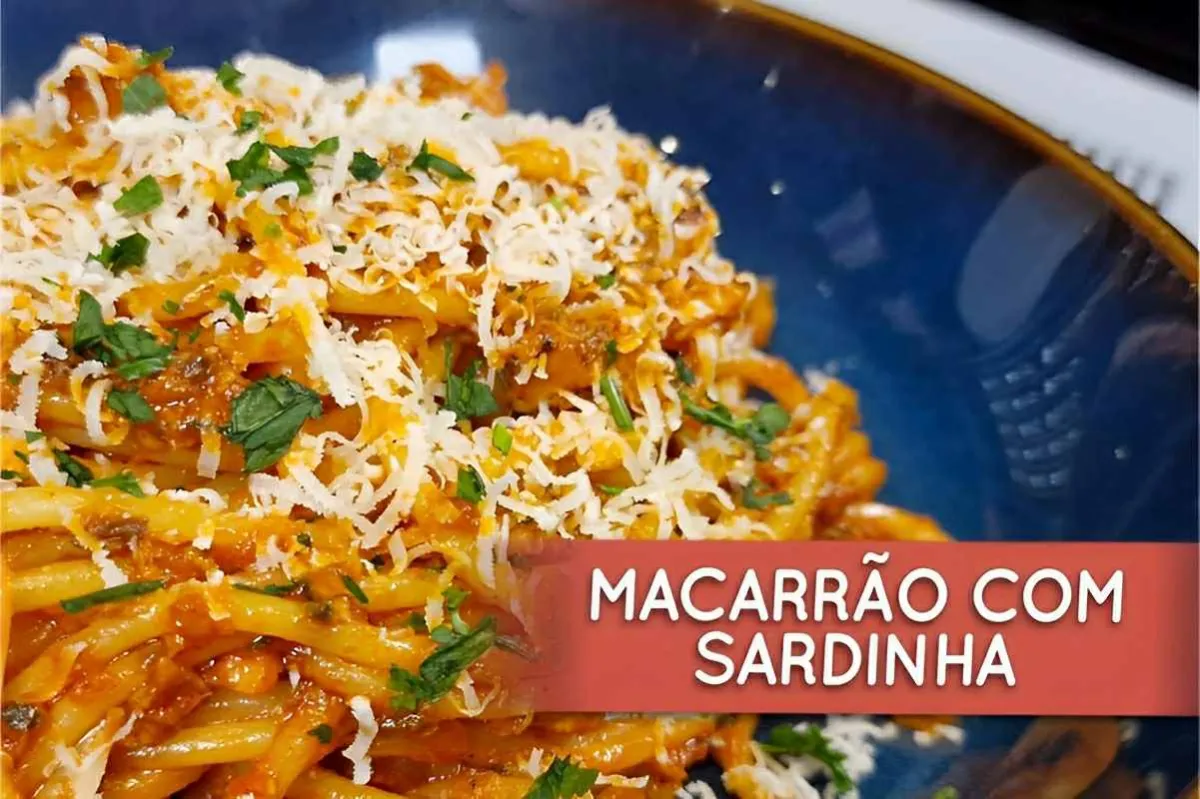 Essa receita de macarrão com sardinha é o jeito mais fácil d