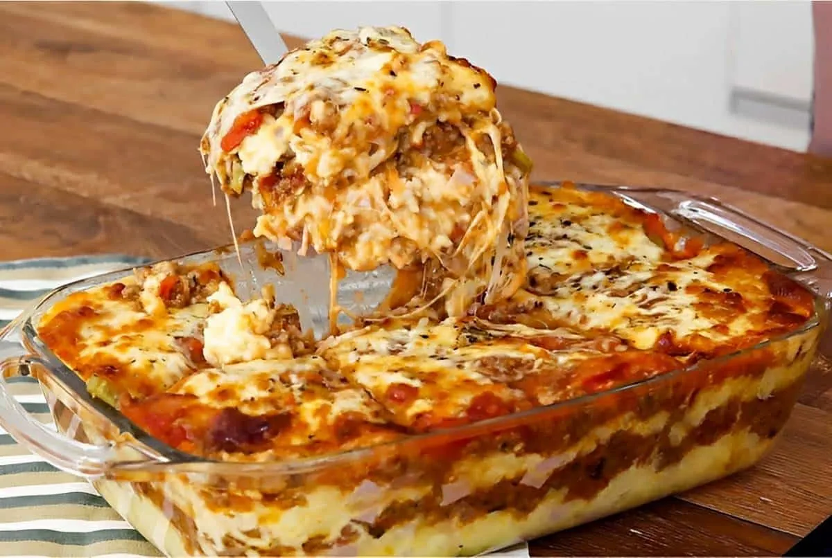 Esse arroz de forno para o natal super cremoso é um prato qu