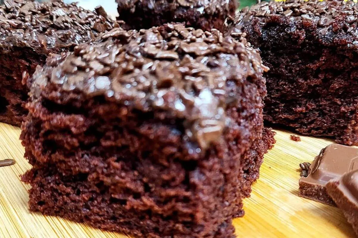 Esse bolo peteleco faz a alegria da criançada nessas férias