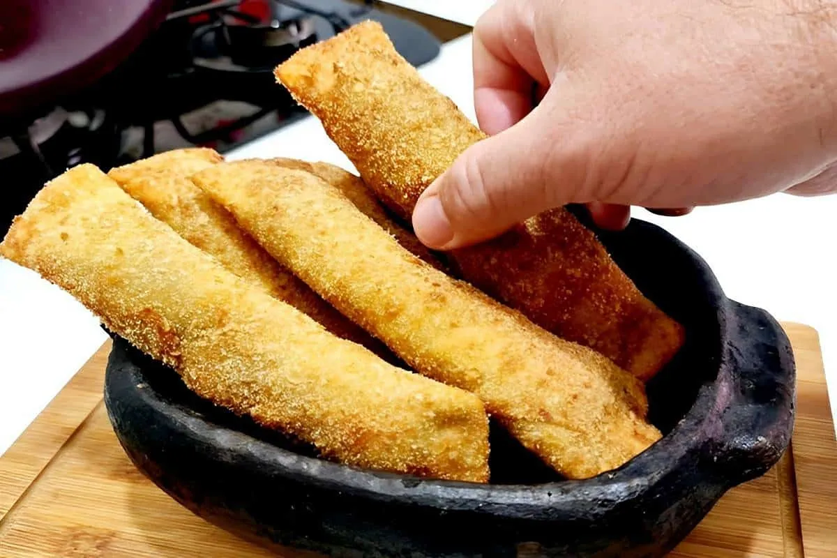 Esse é o salgadinho mais fácil de todos e fica uma delícia