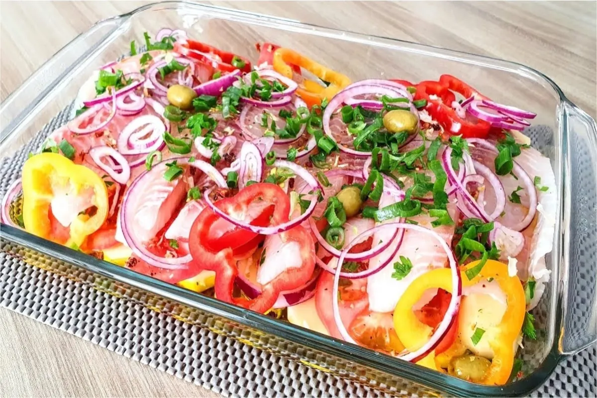 Esse filé de peixe assado no forno é ótimo para você passar