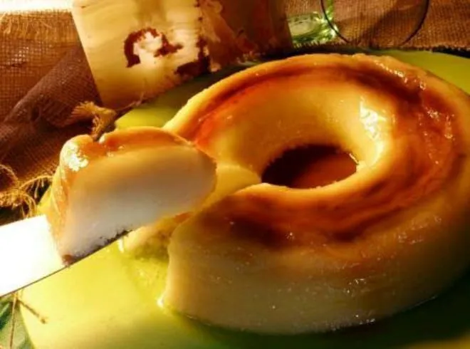 Falso Pudim de Leite (com Pão francês)