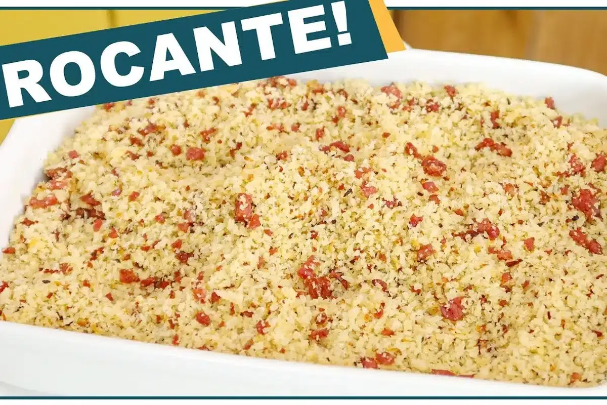 Farofa crocante que fica parecendo farinha panko para acompa
