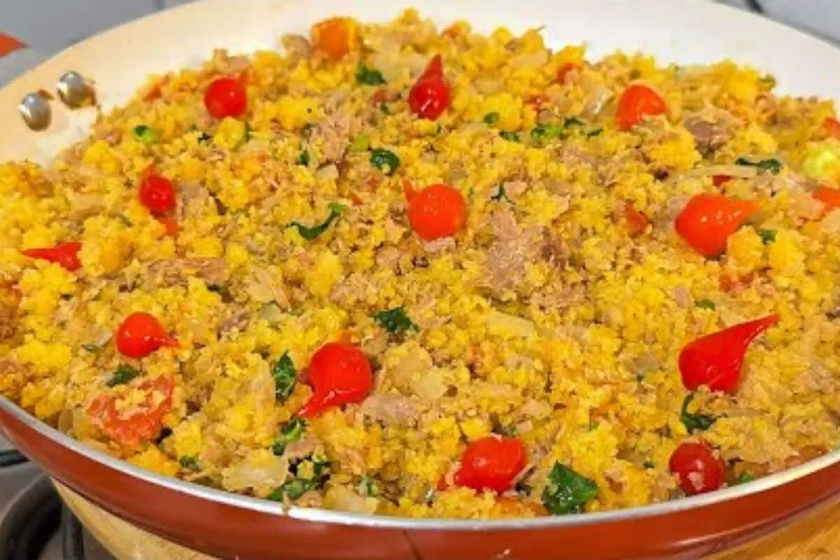 Farofa de cuscuz com atum fácil e deliciosa para completar o