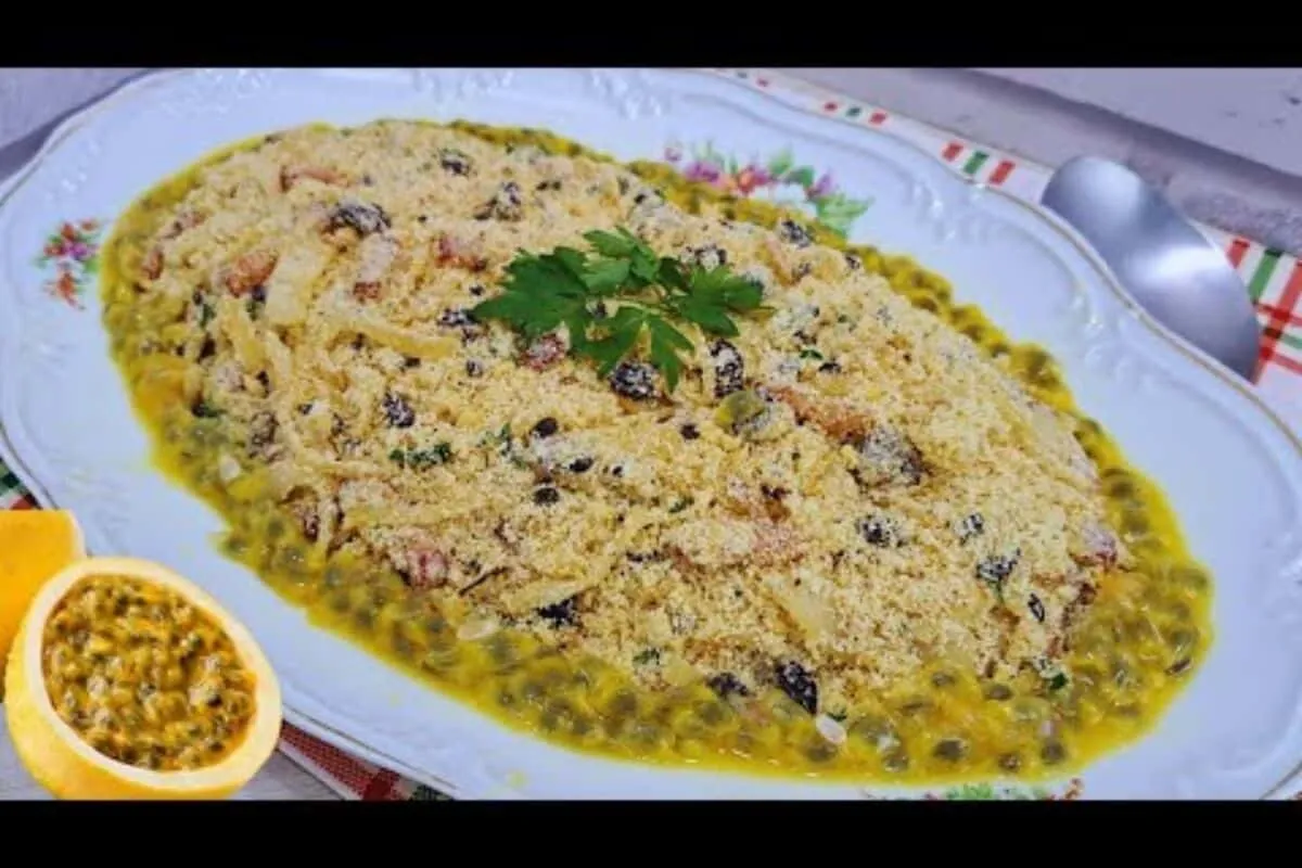 Farofa de maracujá com bacon, um acompanhamento perfeito e c