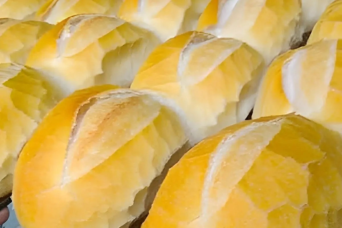 Fiz esse pão francês caseiro maravilhoso e ele ficou melhor