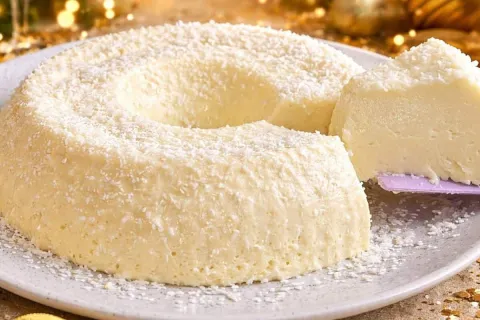 Flan de abacaxi feito no liquidificador, que não precisa ir 