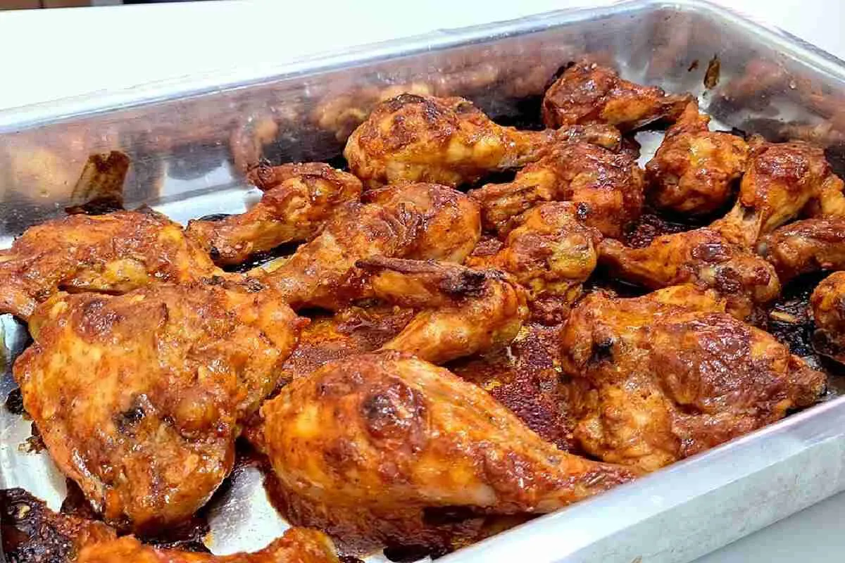 Frango ao forno que não seca e fica bem suculento para seu a