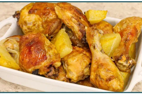 Frango assado com batatas de um jeito muito fácil, que fica 