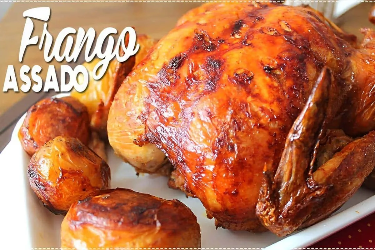 Frango assado de padaria com farofa delicioso e fácil de faz