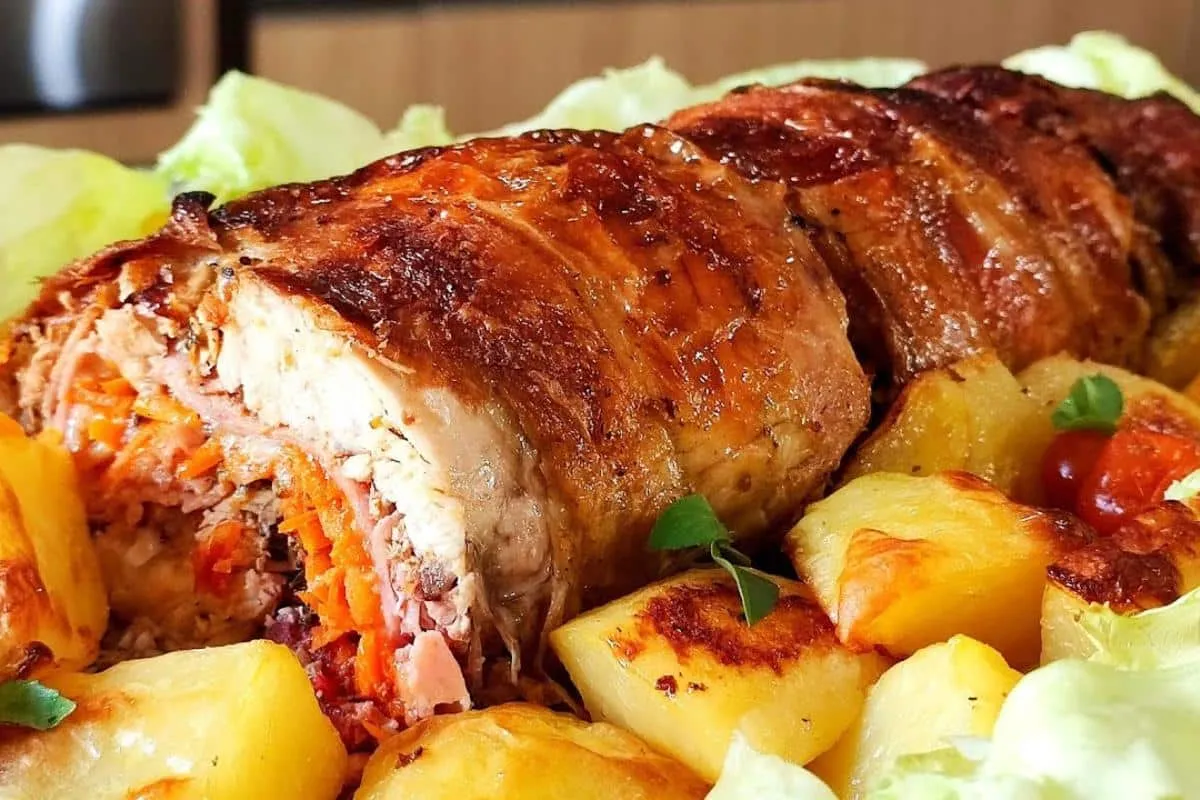 Frango assado diferente para você servir no seu almoço de fi