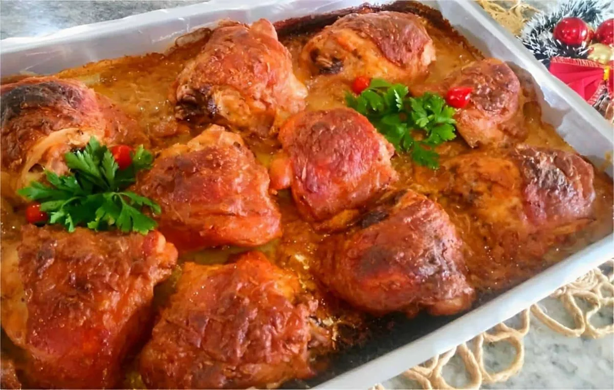 Frango assado na maionese com creme de cebola receita simple
