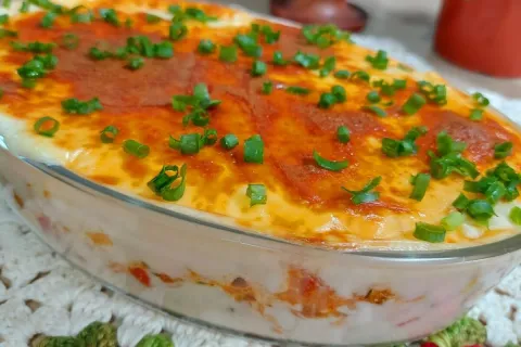 Frango com creme de batata muito cremoso e bem temperado, pe