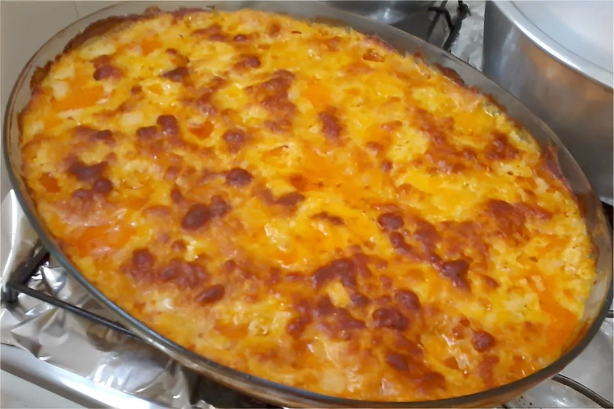 Frango com creme de milho gratinado no forno um prato delici