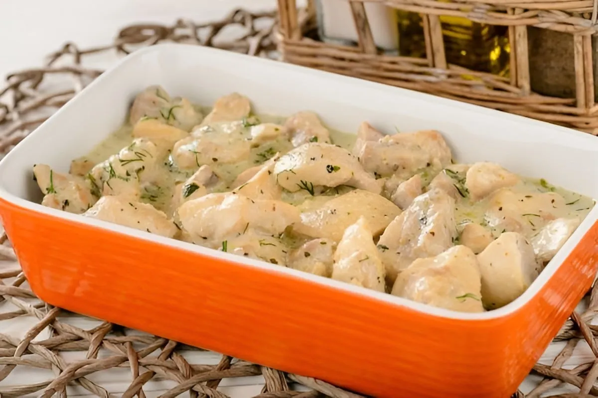 Frango cremoso com creme de leite e requeijão muita praticid