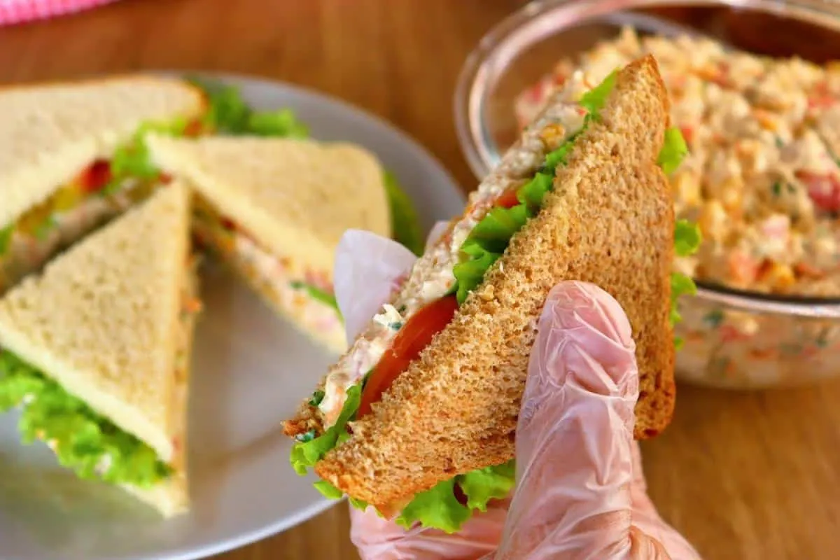 Frango cremoso para lanches e tortas: veja como preparar e s