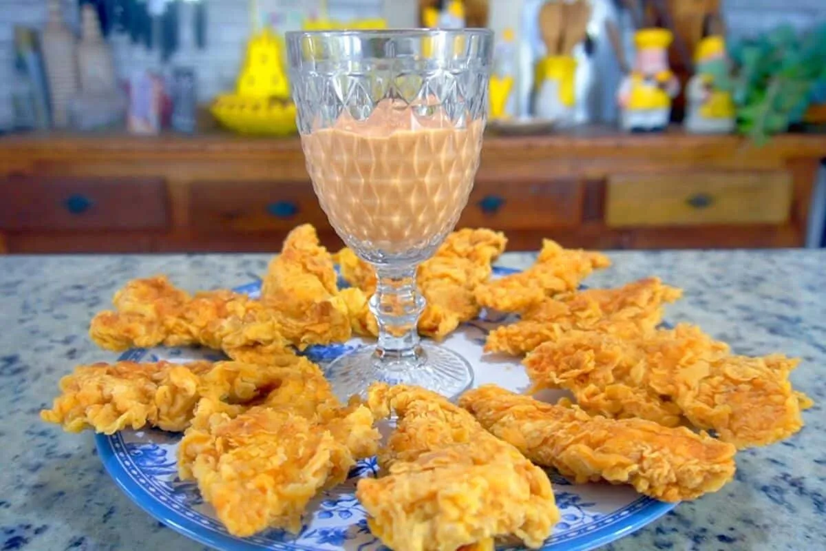 Frango do kfc caseiro bem crocante com tempero especial e su