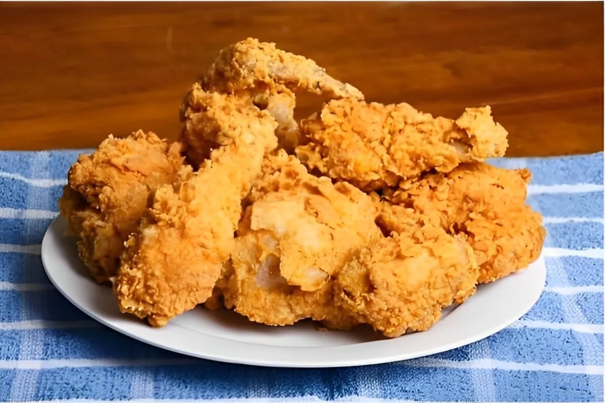 Frango frito americano aqueles que são vendidos em baldes be
