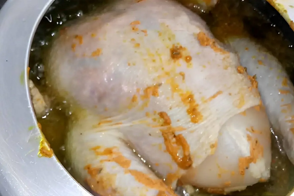Frango frito na panela de pressão melhor que frango assado e