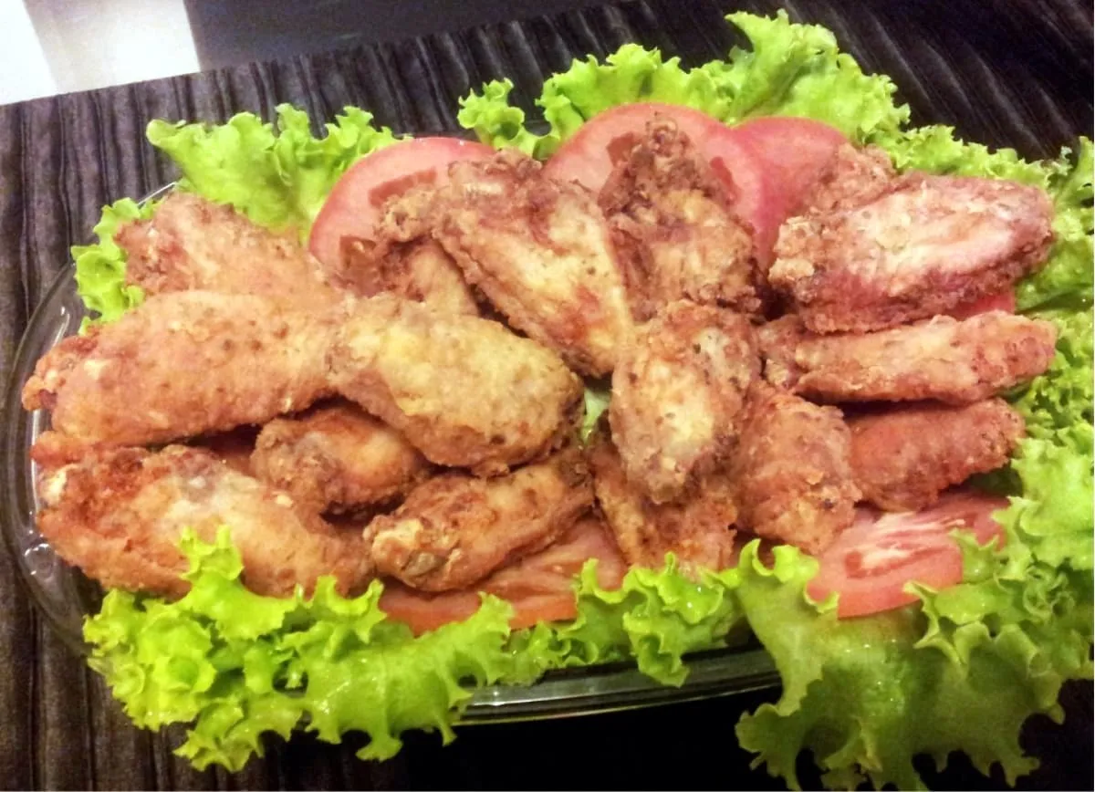 Frango frito sequinho e crocante na panela de pressão muito