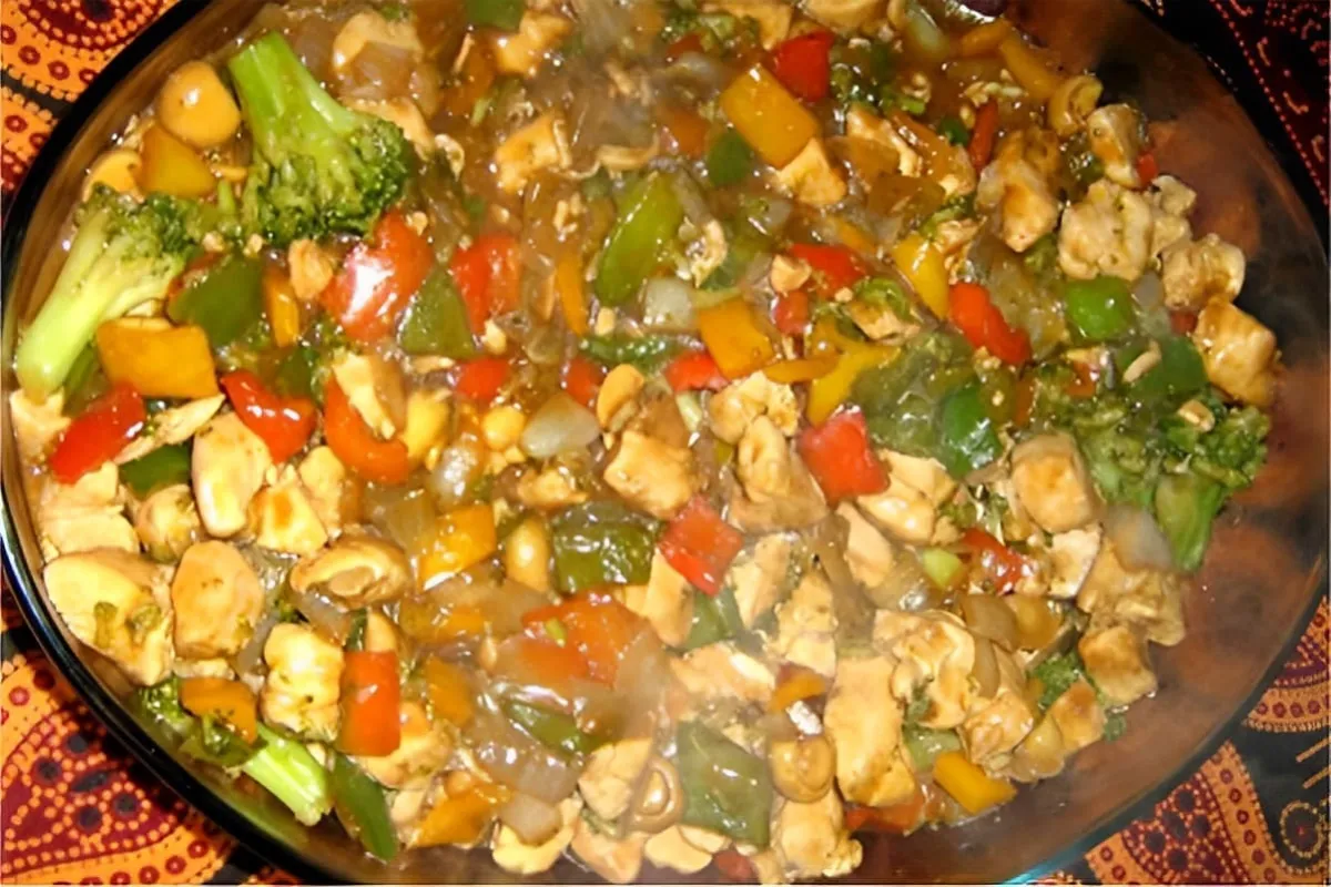 Frango xadrez igual de restaurante oriental um jantar perfei