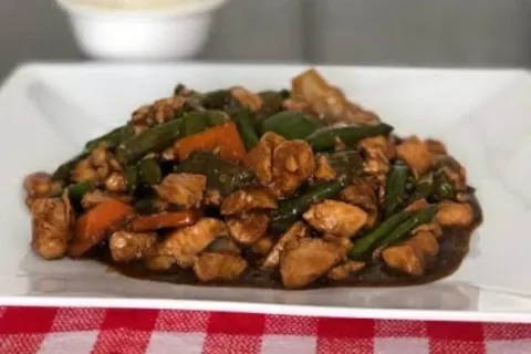 Frango xadrez: veja como fazer essa receita oriental muito g