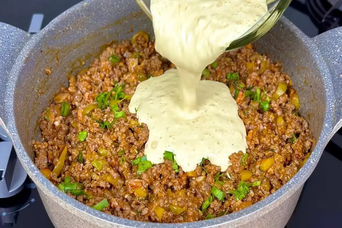 Fricassê de carne moída para o almoço que fica pronto super