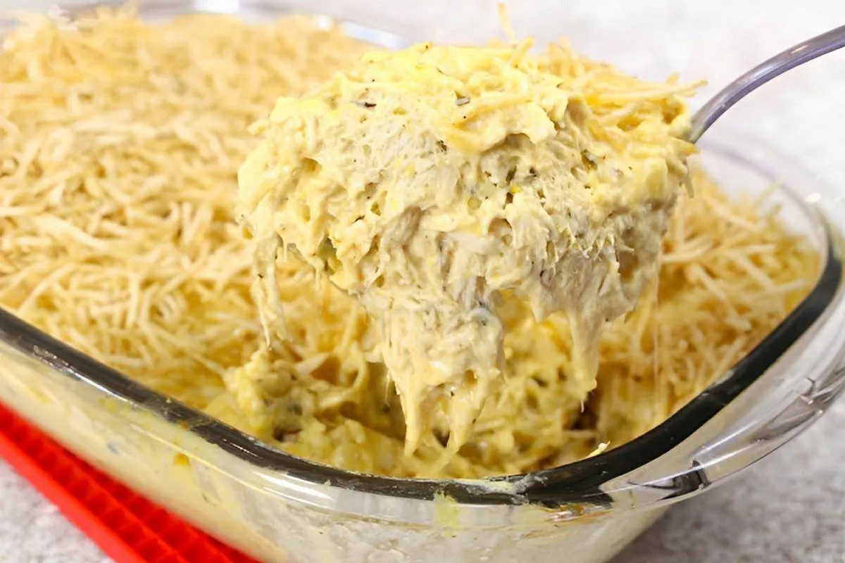 Fricassé de frango de natal com batata palha esse não pode f