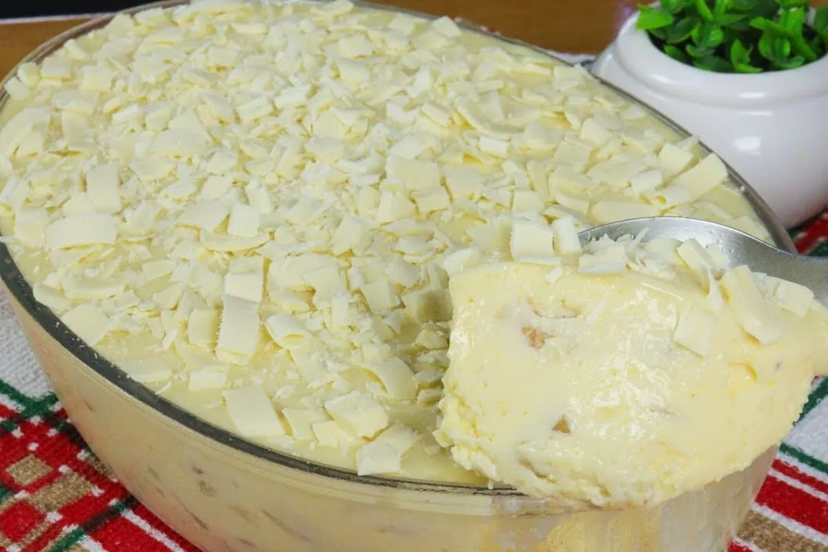 Gelado de abacaxi cremoso: sobremesa fácil para o Natal e An