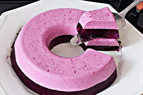 Gelatina cremosa: só 2 ingredientes, fiz a melhor sobremesa,