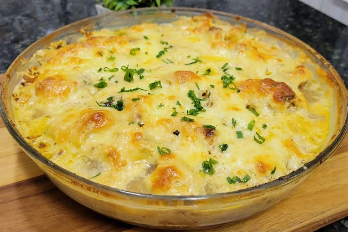Gratinado cremoso fácil de preparar para o seu almoço de ano