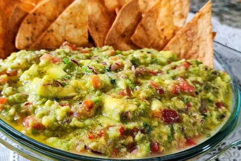 Guacamole cremoso e temperado do jeito certo que conquista a