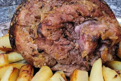 Joelho de porco assado uma receita que cabe em qualquer almo