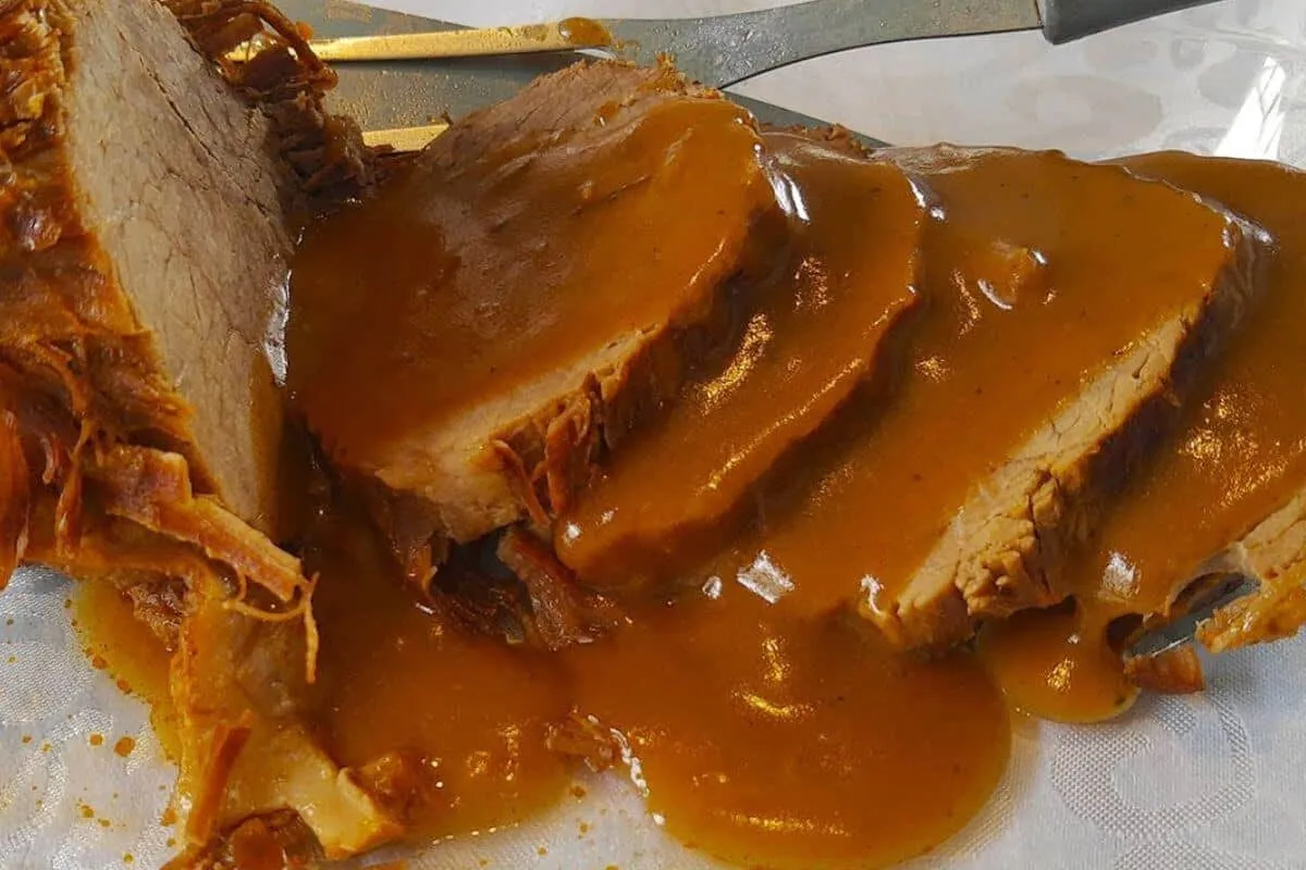 Lagarto ao molho madeira de buffet para você fazer em casa d