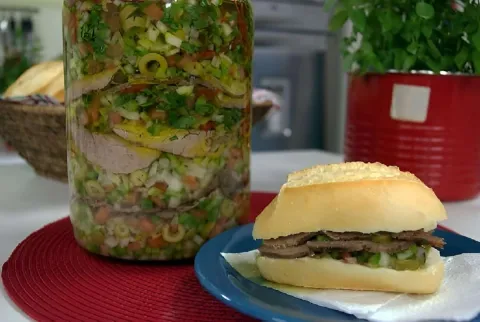 Lagarto de férias uma carne deliciosa para fazer seu sanduíc