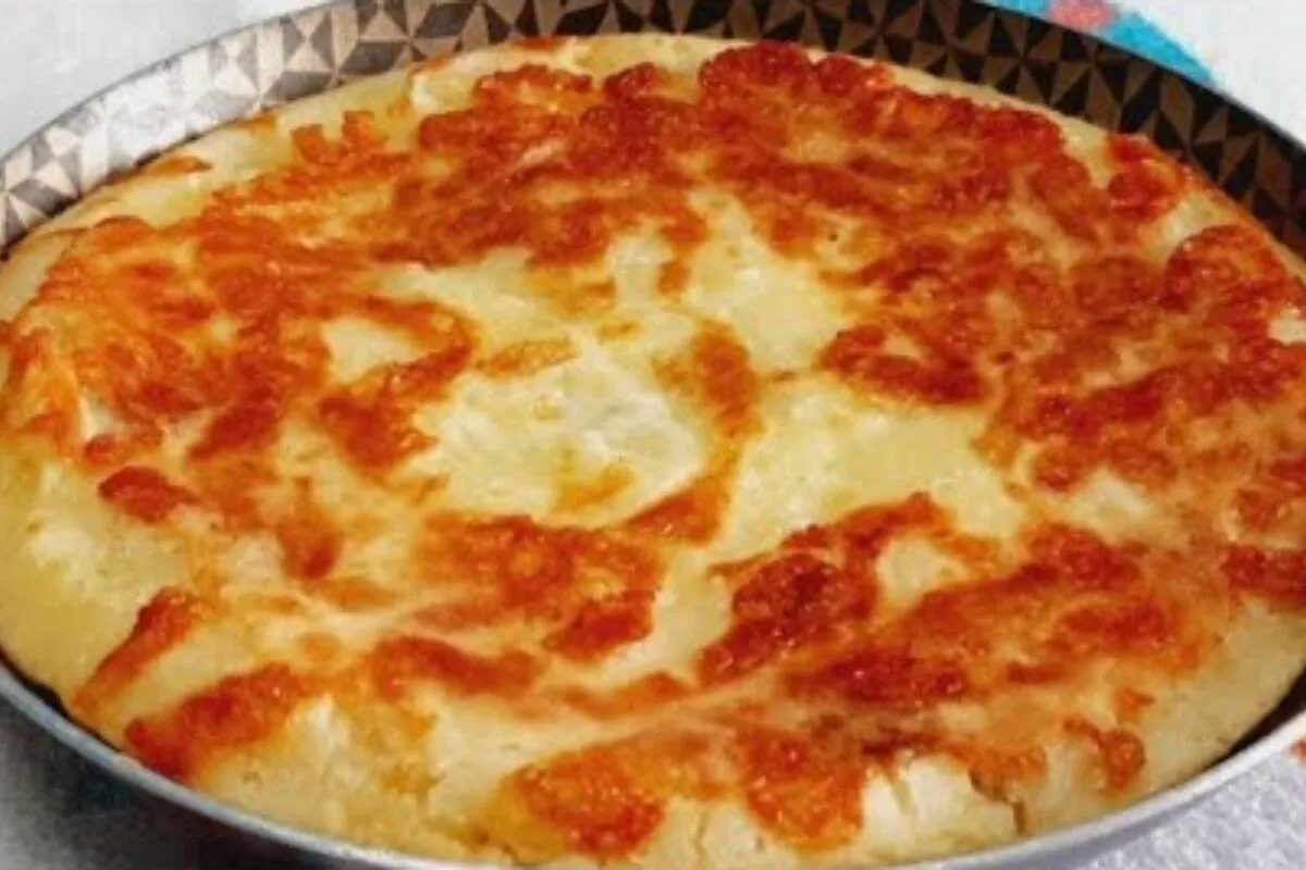 Lanche de tapioca recheado na frigideira leve e nutritivo ót